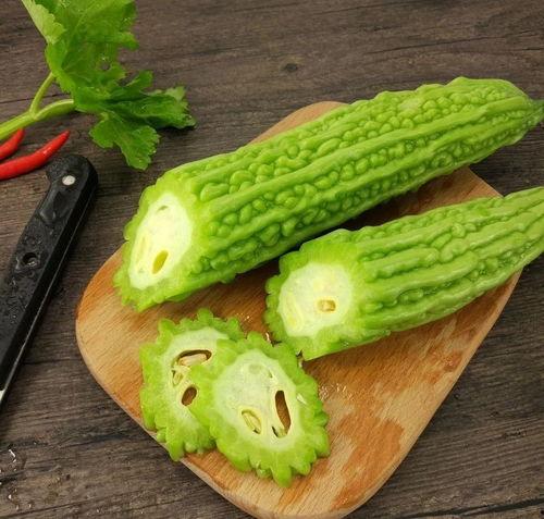 谢安然吃瓜图片,瓜王降临！